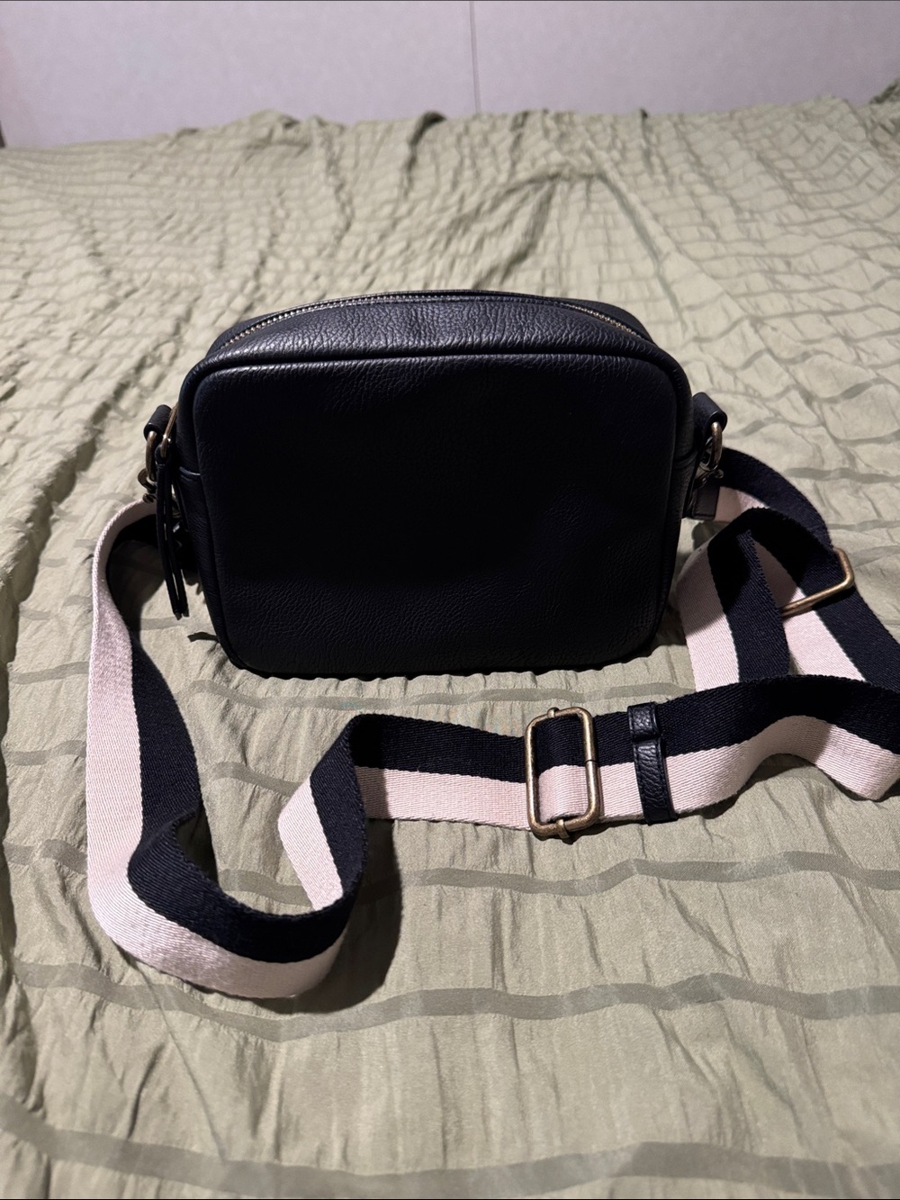 Universal Thread bag